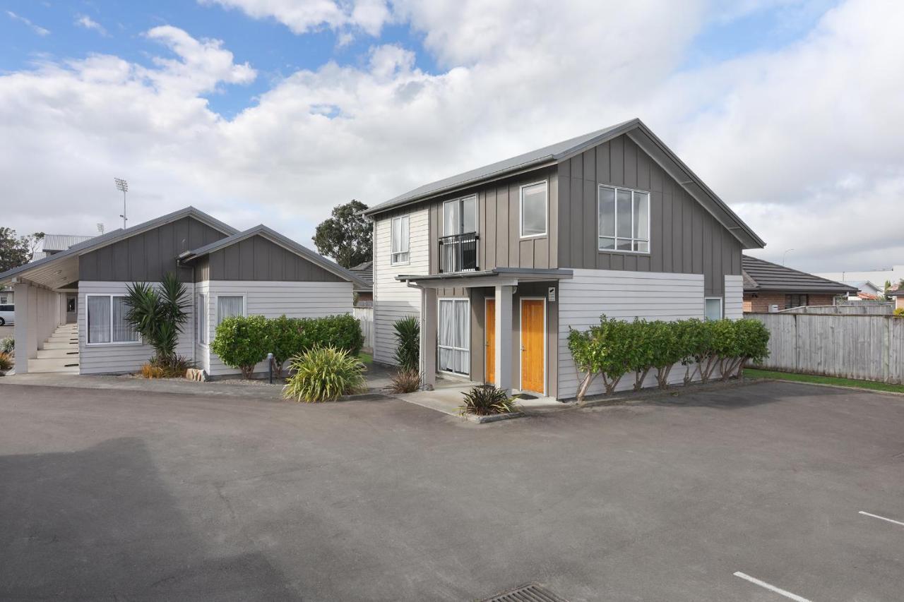Arena Lodge Palmerston North Buitenkant foto
