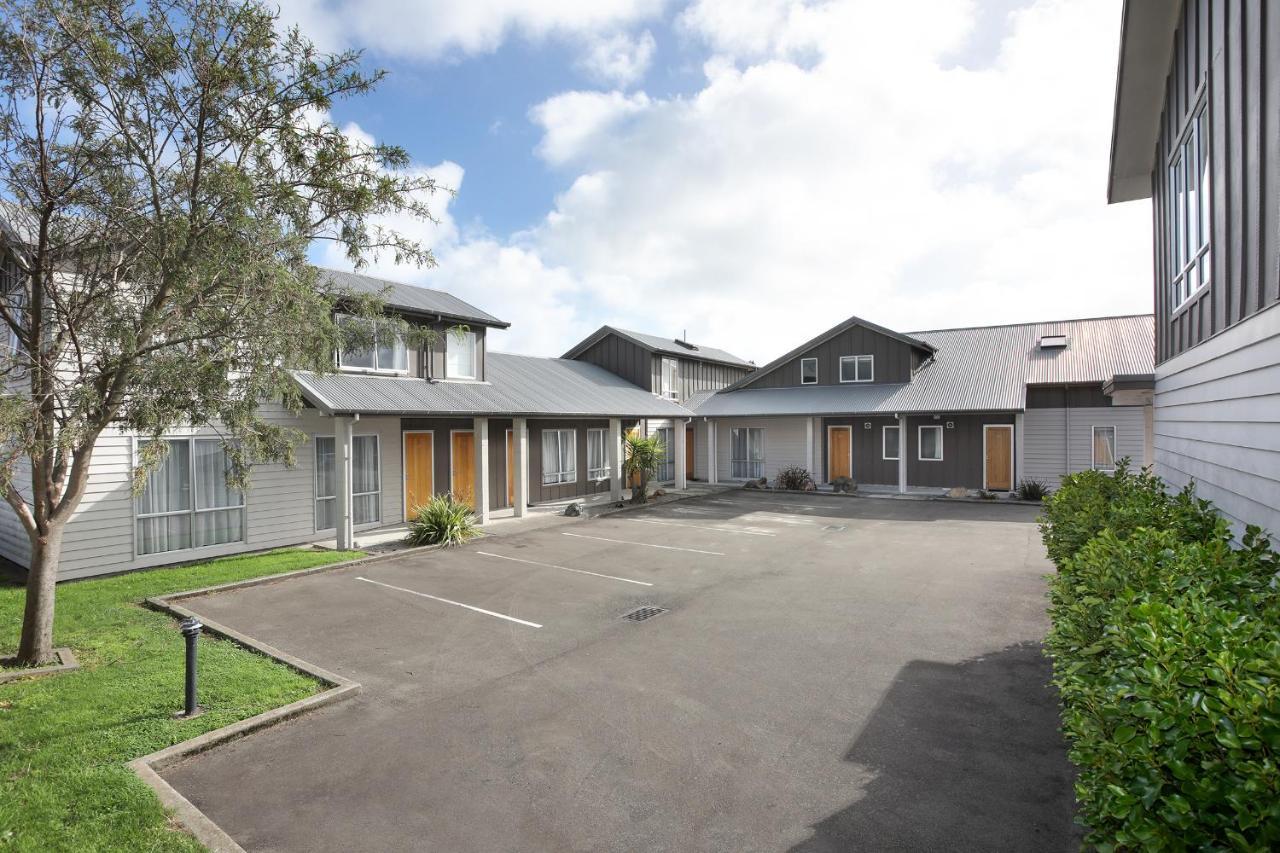 Arena Lodge Palmerston North Buitenkant foto