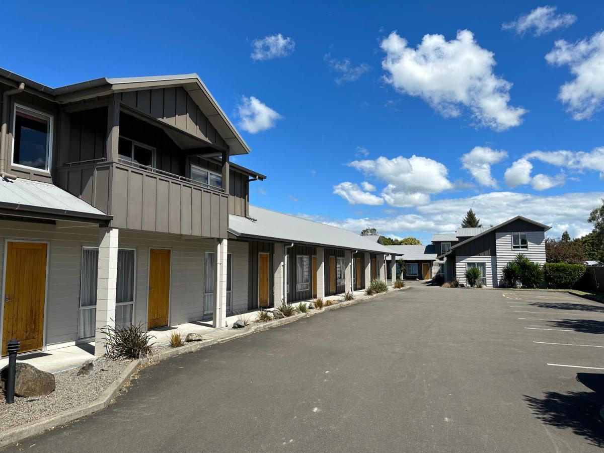 Arena Lodge Palmerston North Buitenkant foto