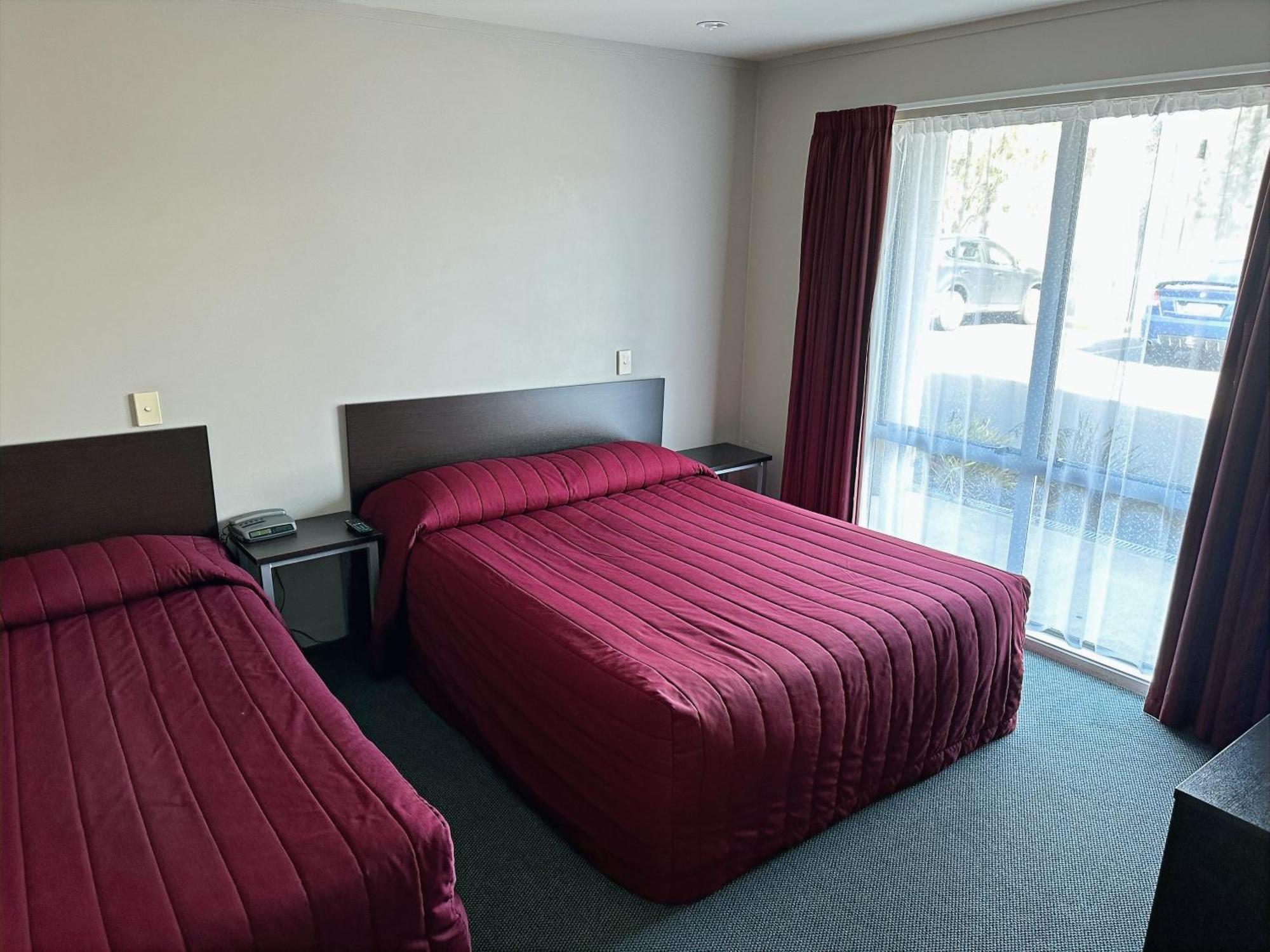 Arena Lodge Palmerston North Buitenkant foto