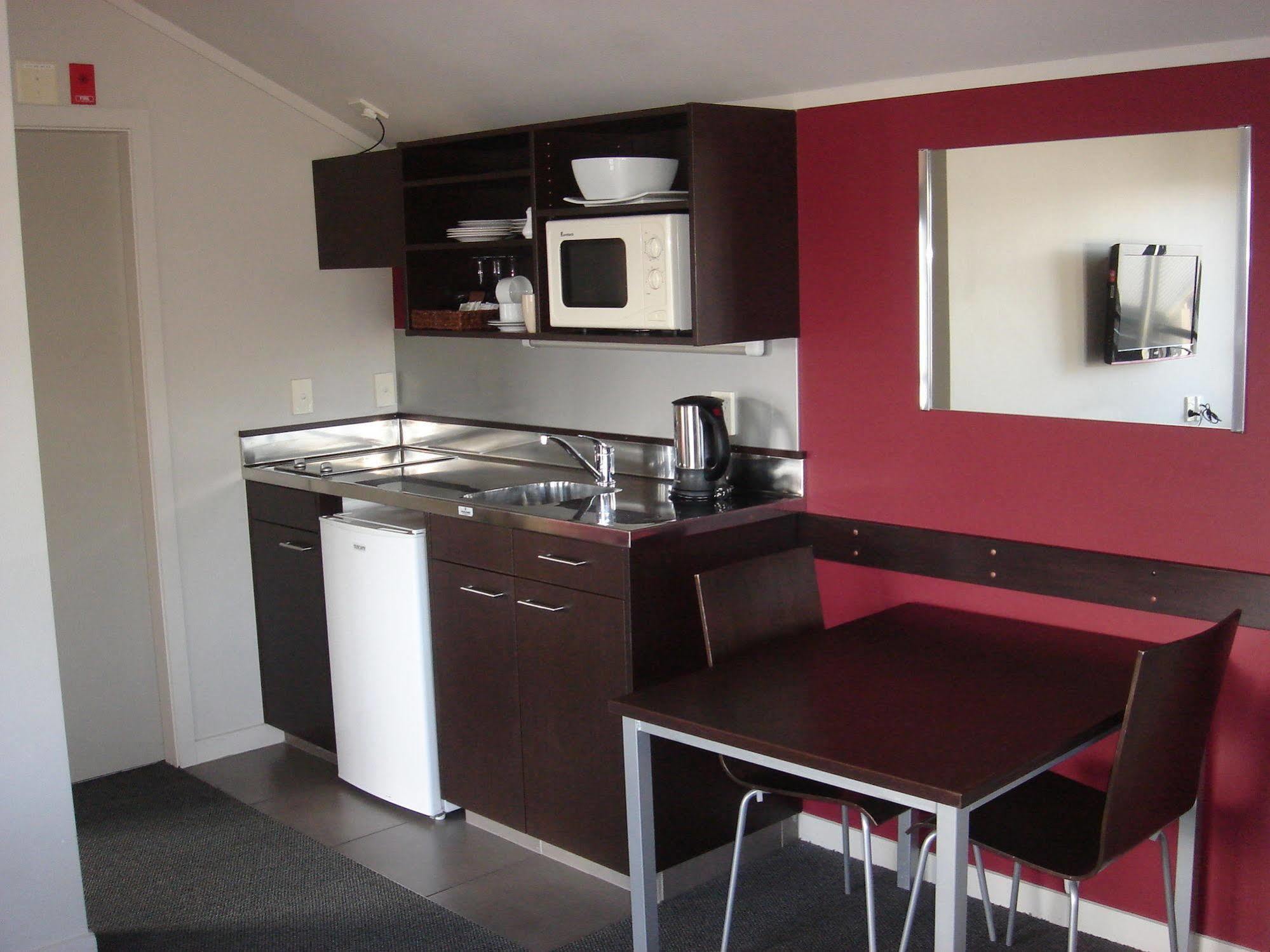Arena Lodge Palmerston North Buitenkant foto